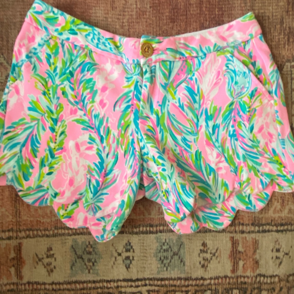 LILLY PULITZER Scalloped short